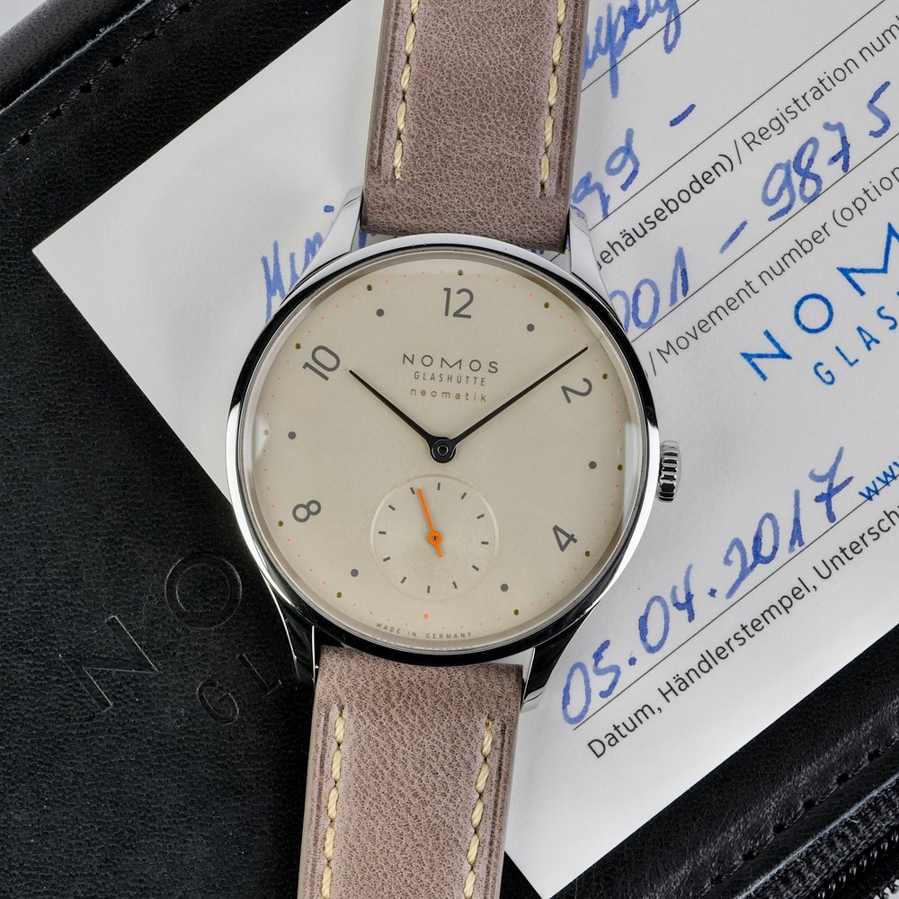 Nomos Glashütte Minimatik champagner