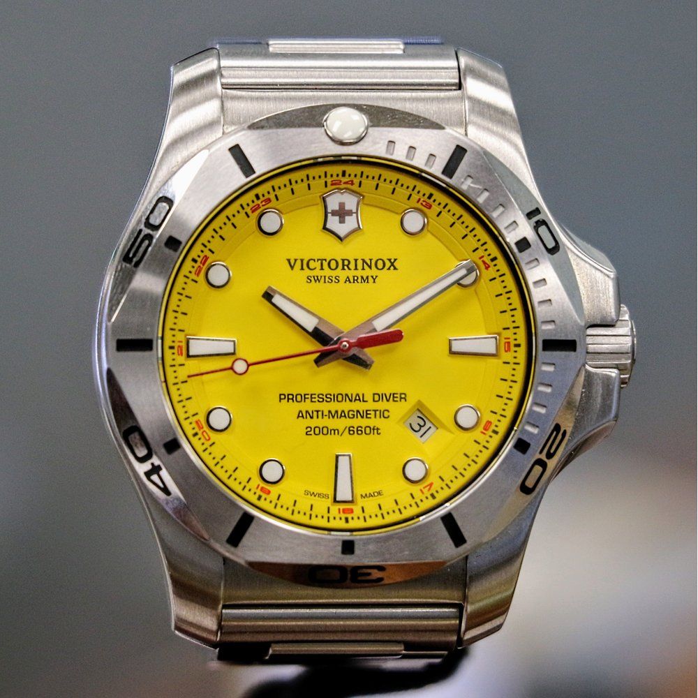 Victorinox Swiss Army INOX Professional Diver Carbon
