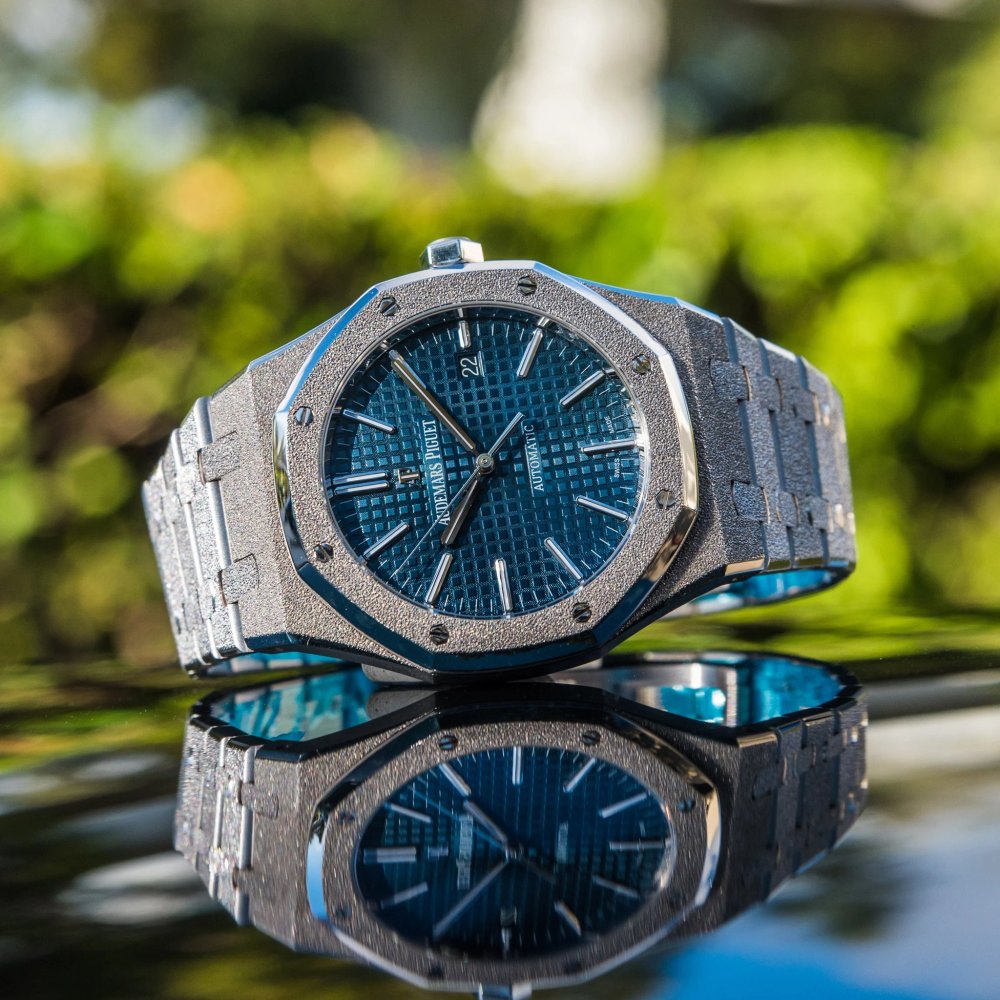 Audemars Piguet Royal Oak 41mm Yellow Gold Blue (Cal. 4302)
