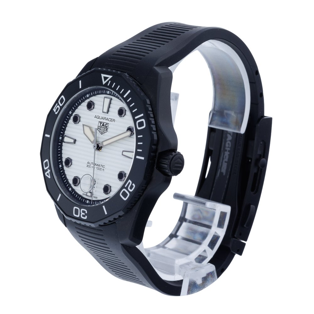 TAG Heuer Aquaracer Professional 300 Night Diver 43mm