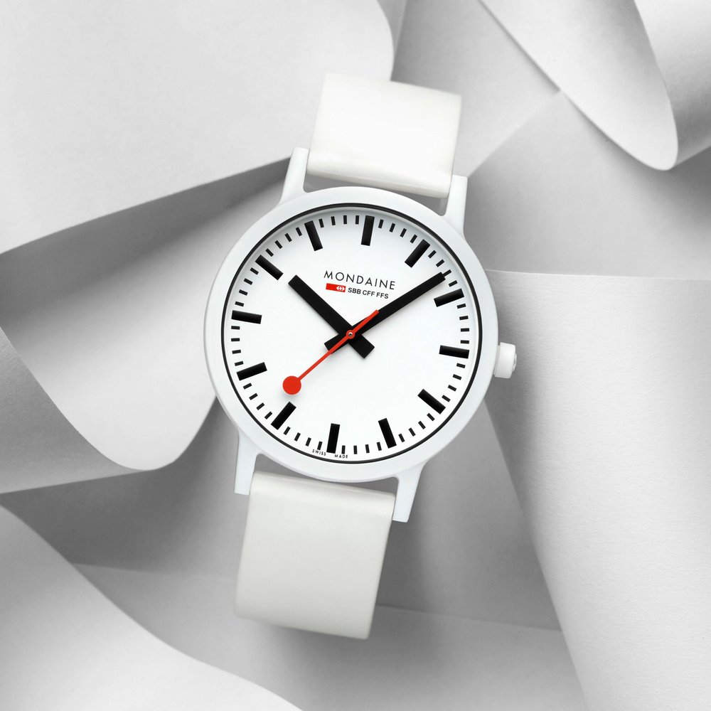 Mondaine Essence 32mm