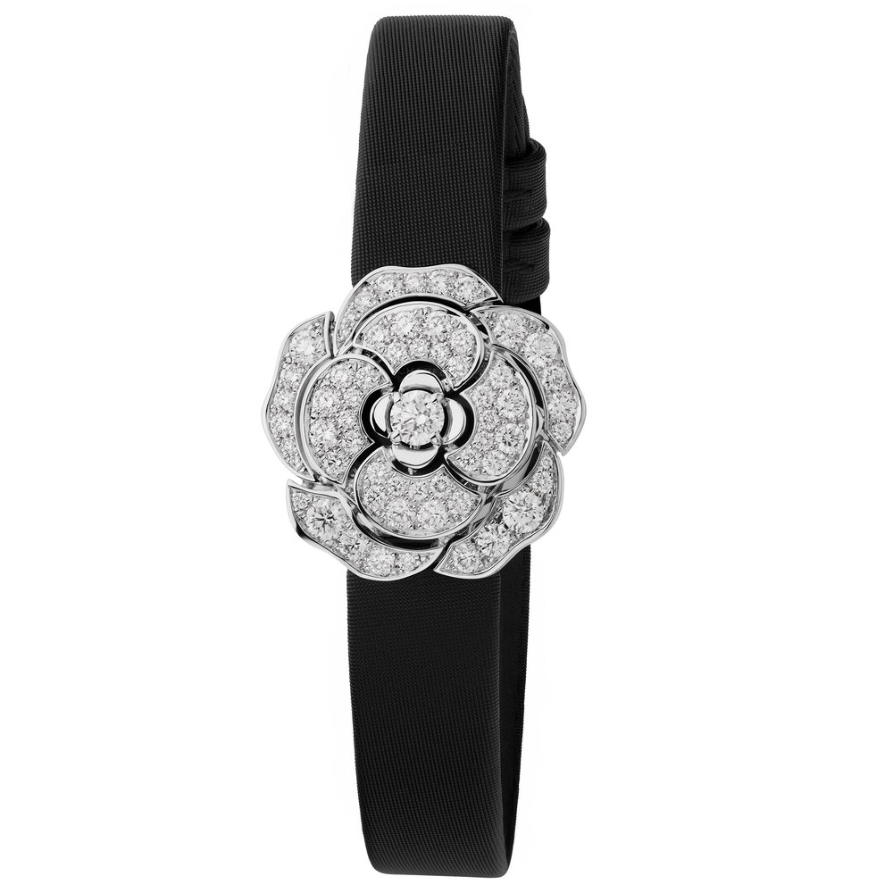 Chanel Mademoiselle Privé Bouton Camélia Quartz