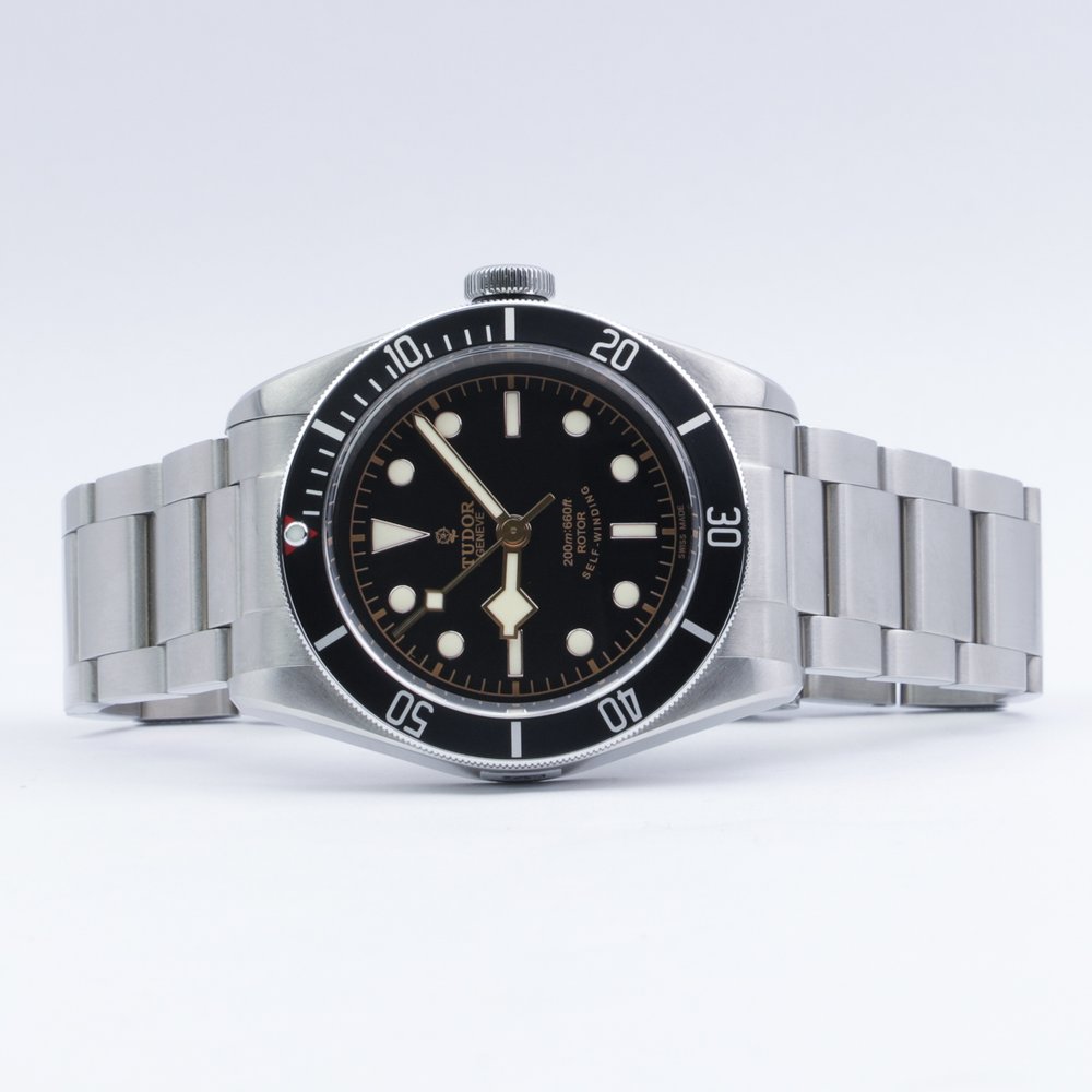 Tudor Heritage Black Bay Black
