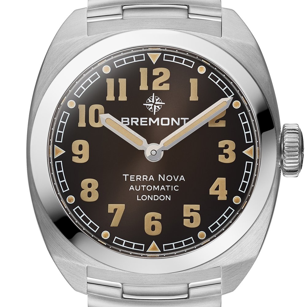 Bremont Terra Nova 38 (Black Dial, Bracelet)