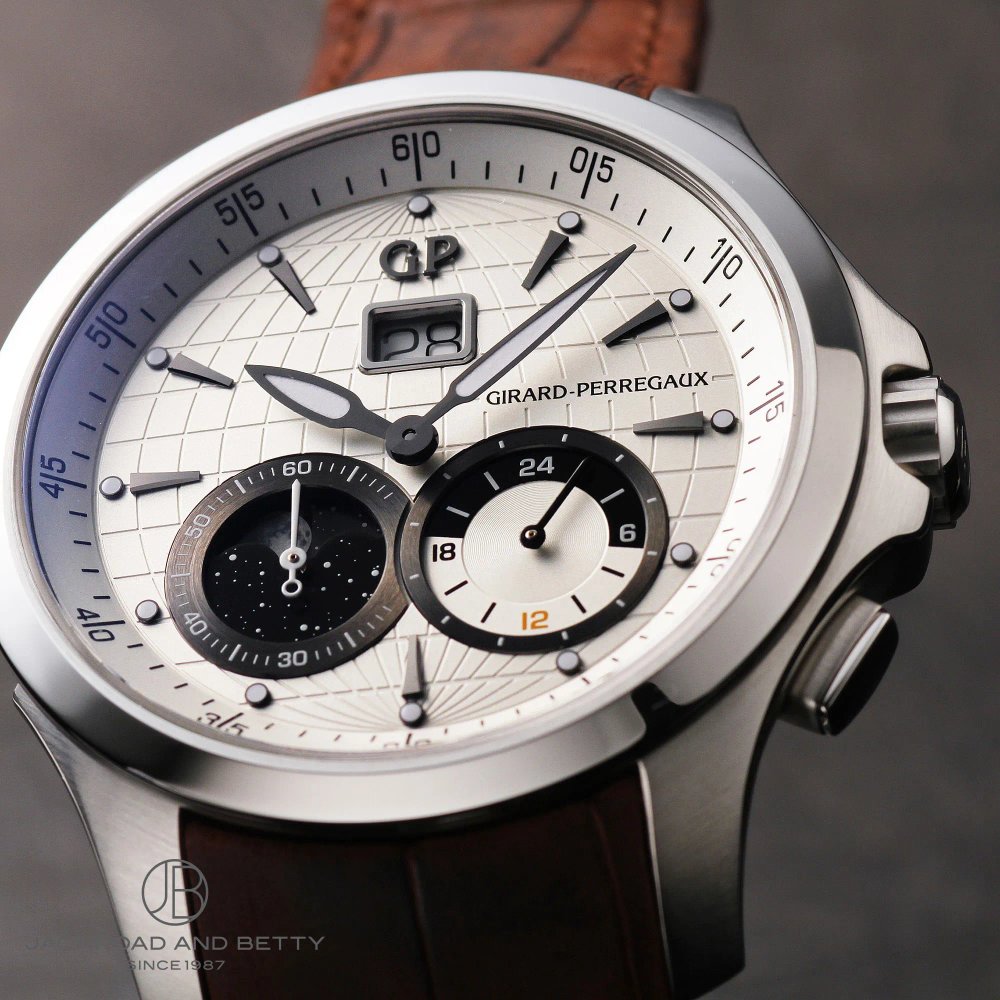 Girard-Perregaux Traveller Large Date Moon Phases