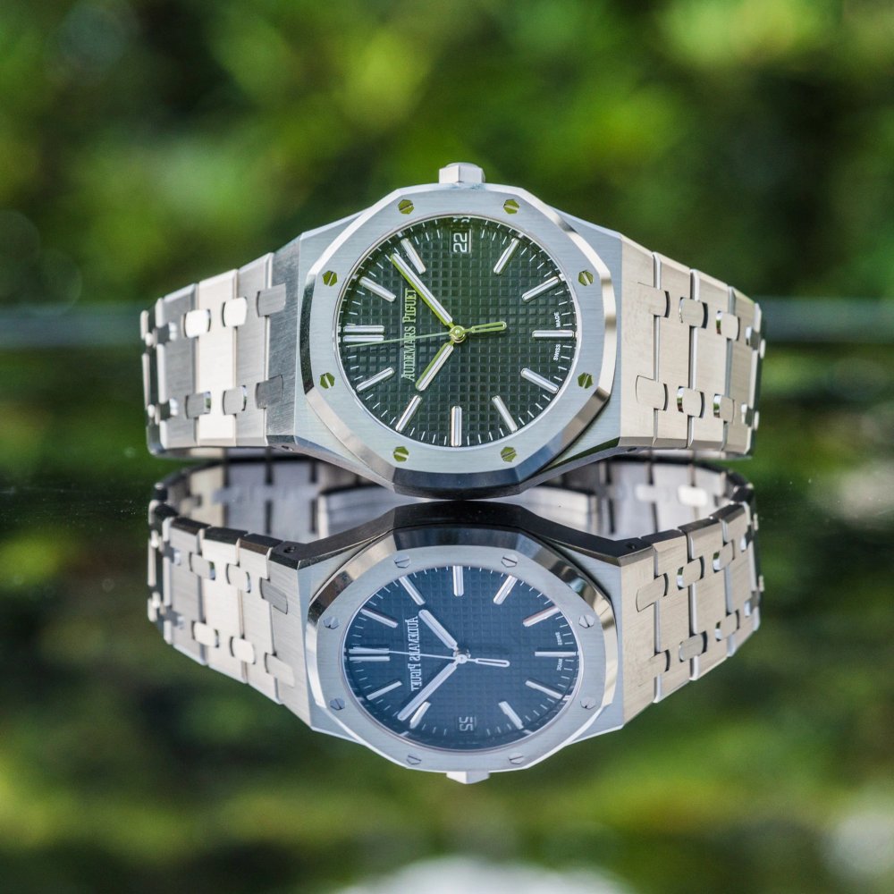 Audemars Piguet Royal Oak 41mm Steel Black Dial (Cal. 4302)
