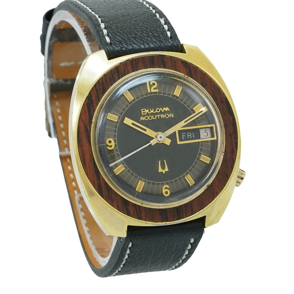 Bulova Accutron 218