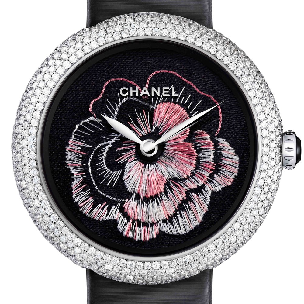 Chanel Mademoiselle Privé Camélia Brodé
