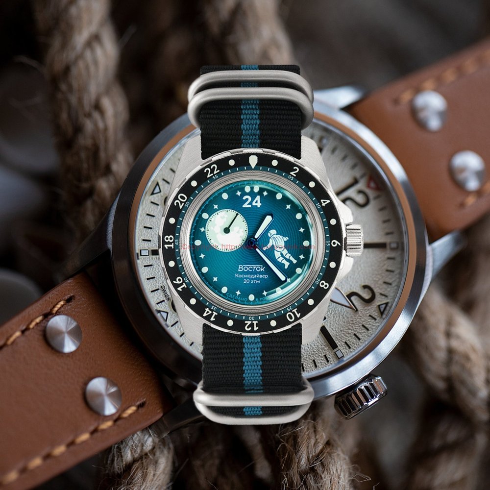 Vostok Amphibia Lunochod