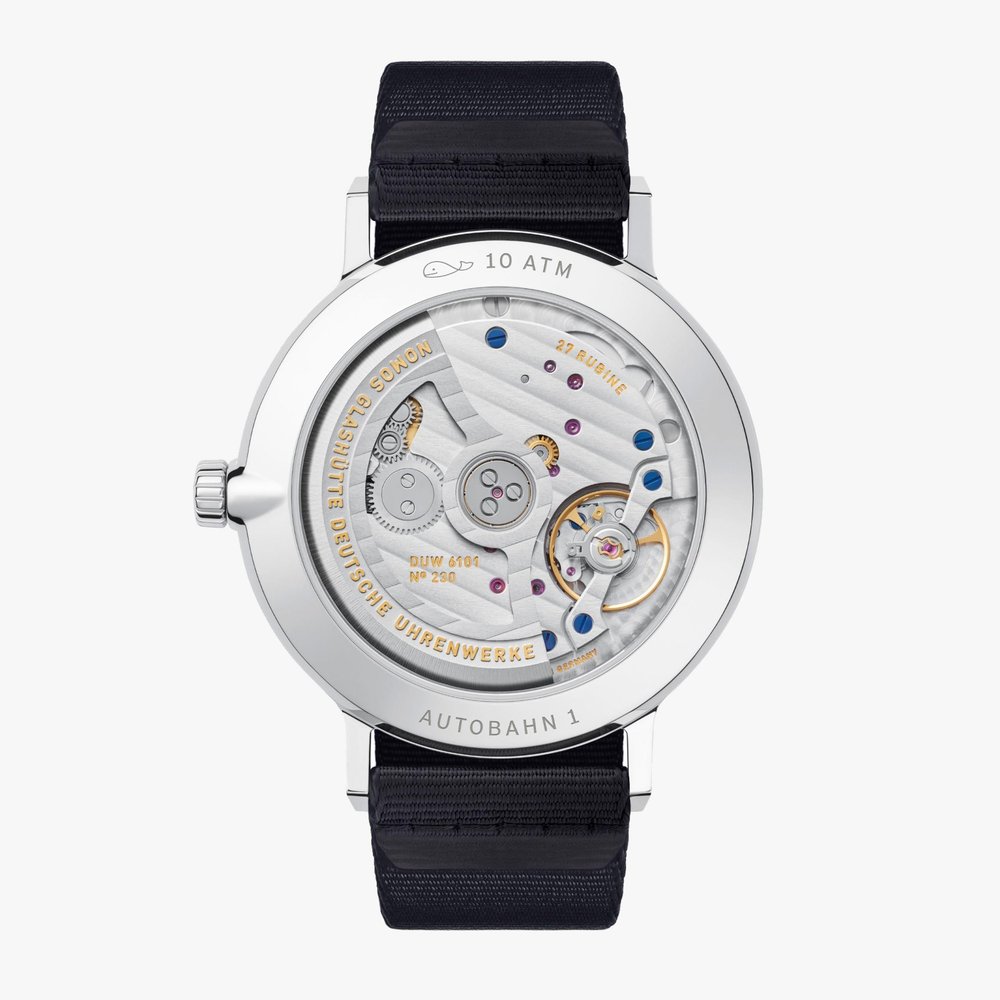 Nomos Glashütte Autobahn neomatik 41 Datum