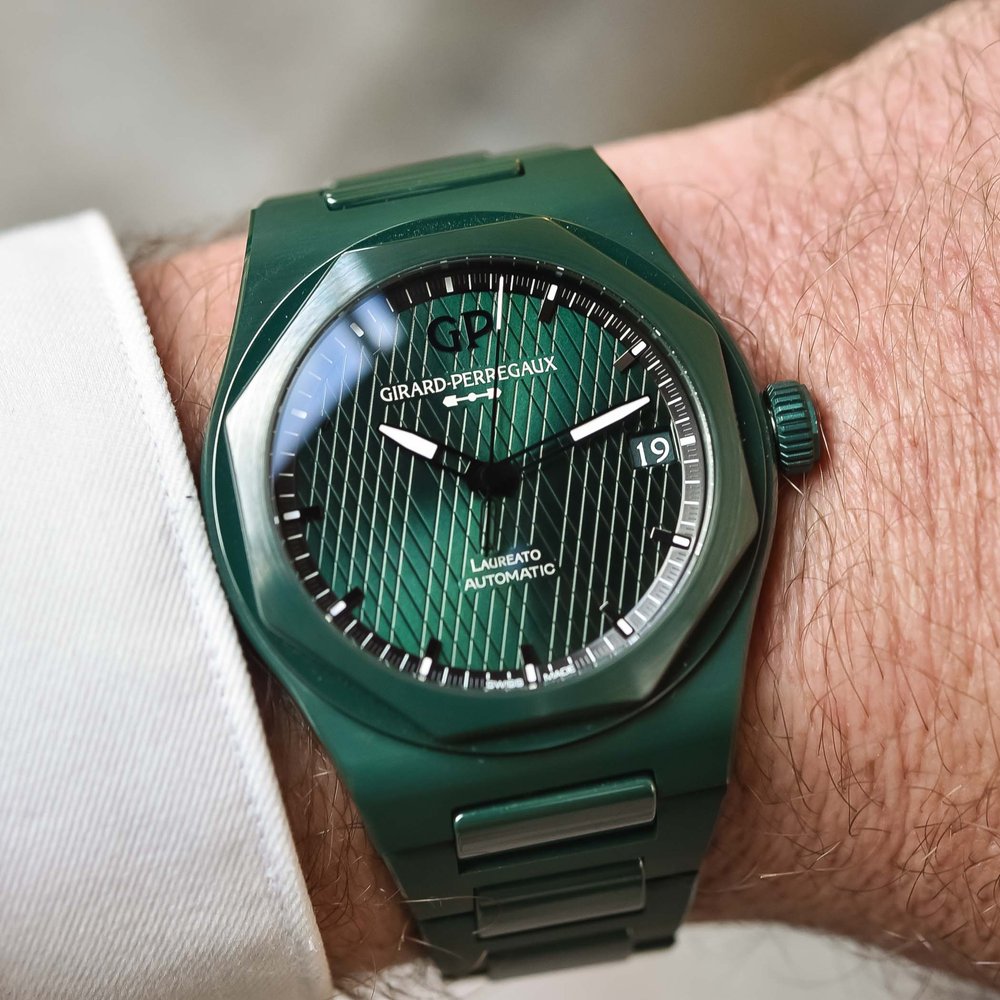 Girard-Perregaux Laureato Green Ceramic