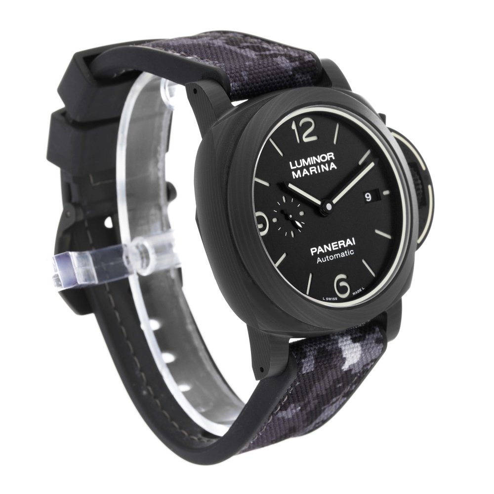 Panerai Luminor Marina Carbotech 44mm