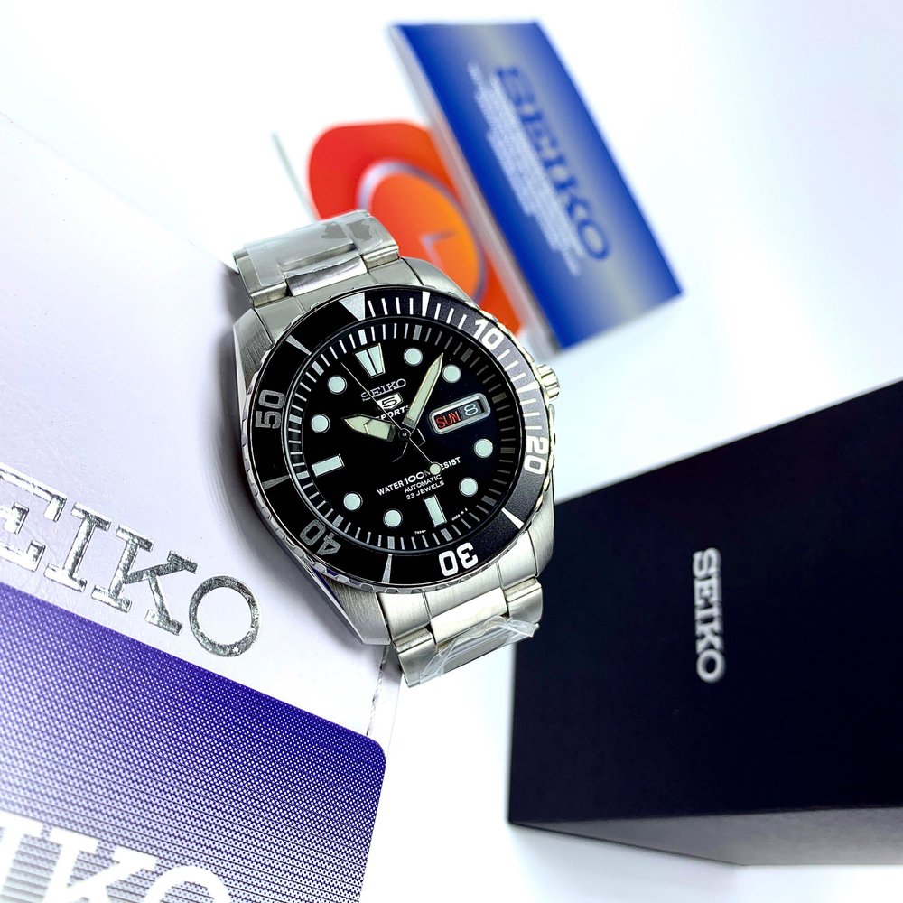 Seiko 5 Sports SNZF17K1