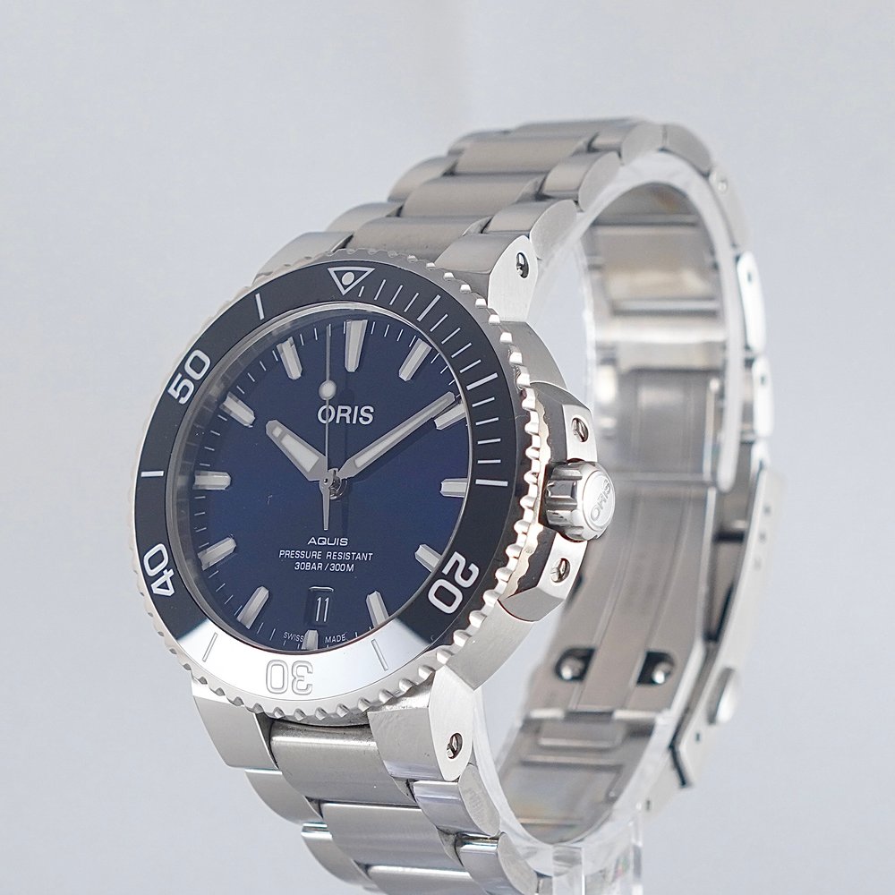 Oris Aquis Date 41.5mm Blue Rubber