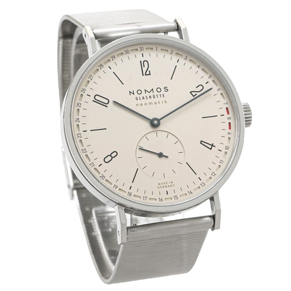 Nomos Glashütte Tangente neomatik 41 Datum Rotgold