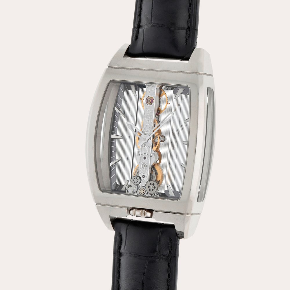 Corum Golden Bridge Round