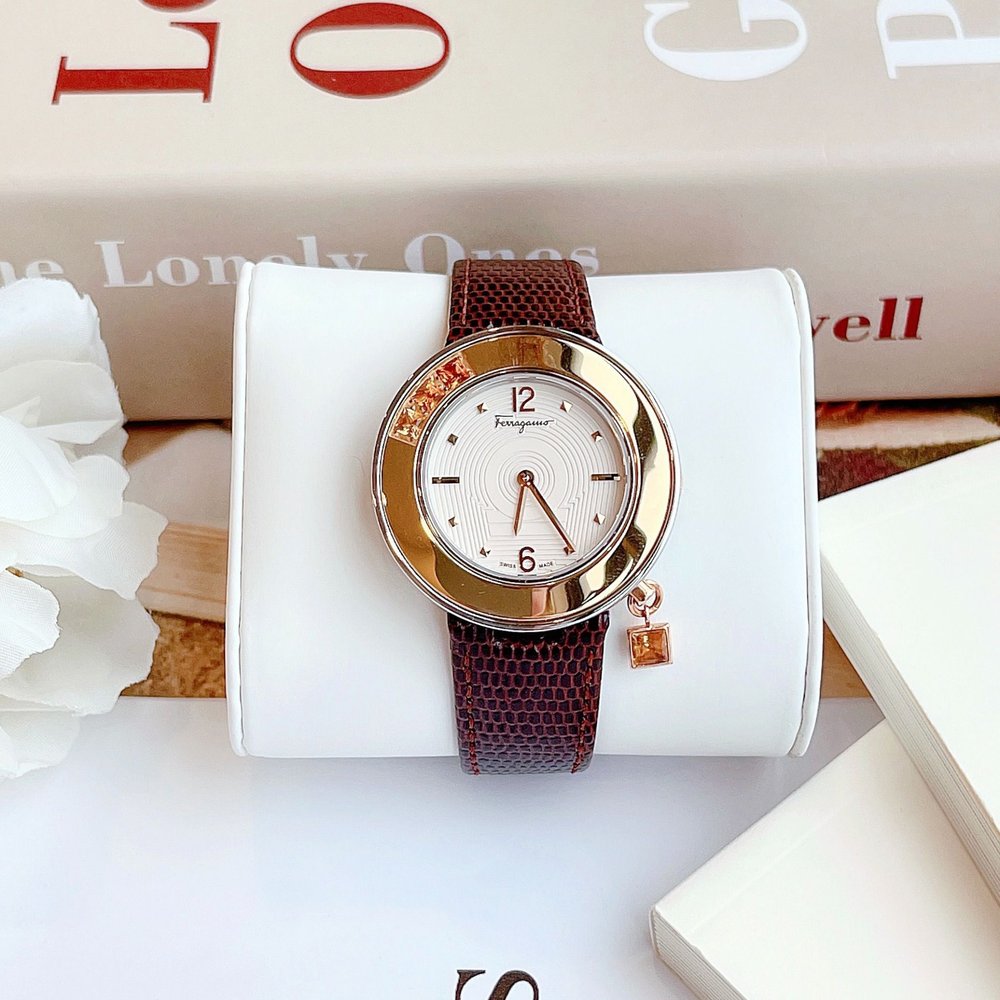 Salvatore Ferragamo Gancino Sparkling