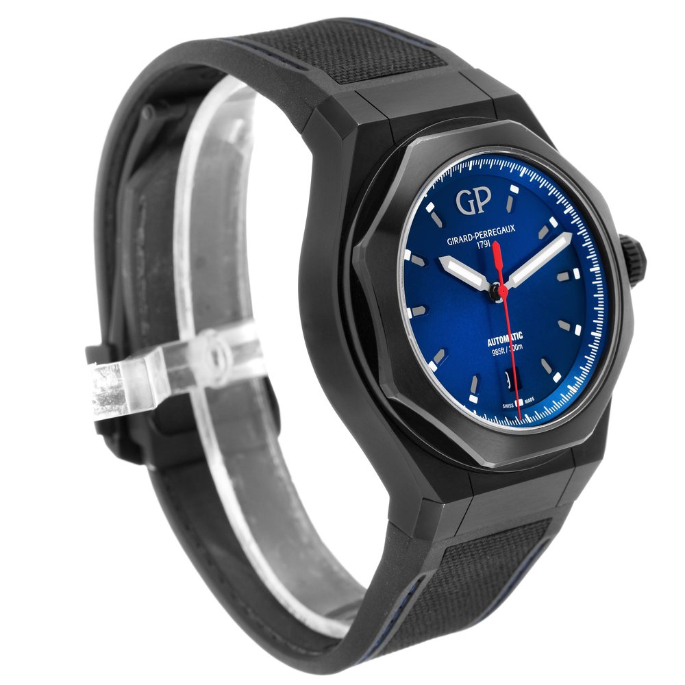 Girard-Perregaux Laureato Absolute Light