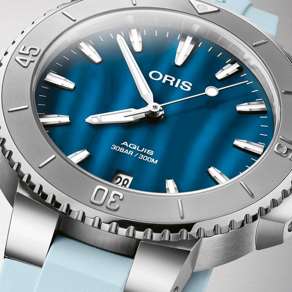 Oris Aquis GMT Date Blue Rubber