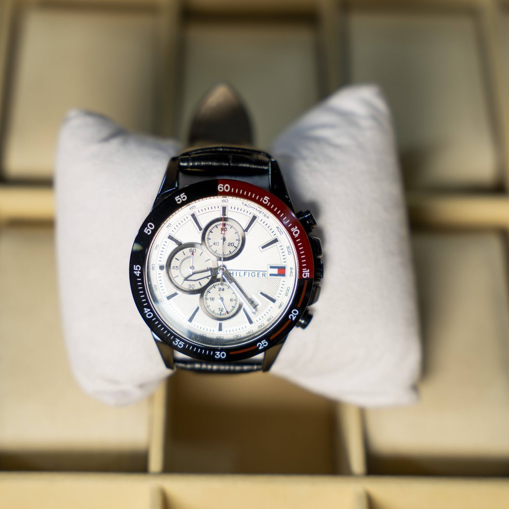 Tommy Hilfiger Multi-Function