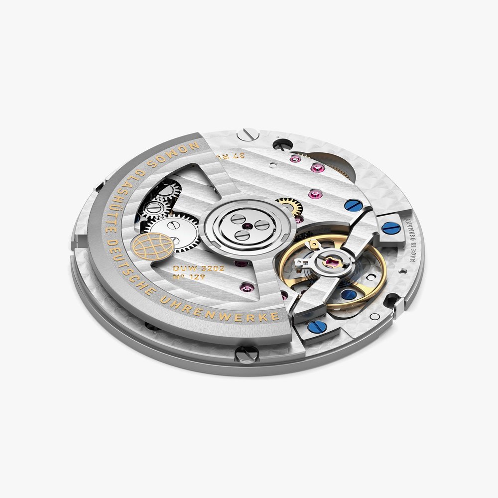 Nomos Glashütte Club Sport Neomatik 42 GMT dunkel