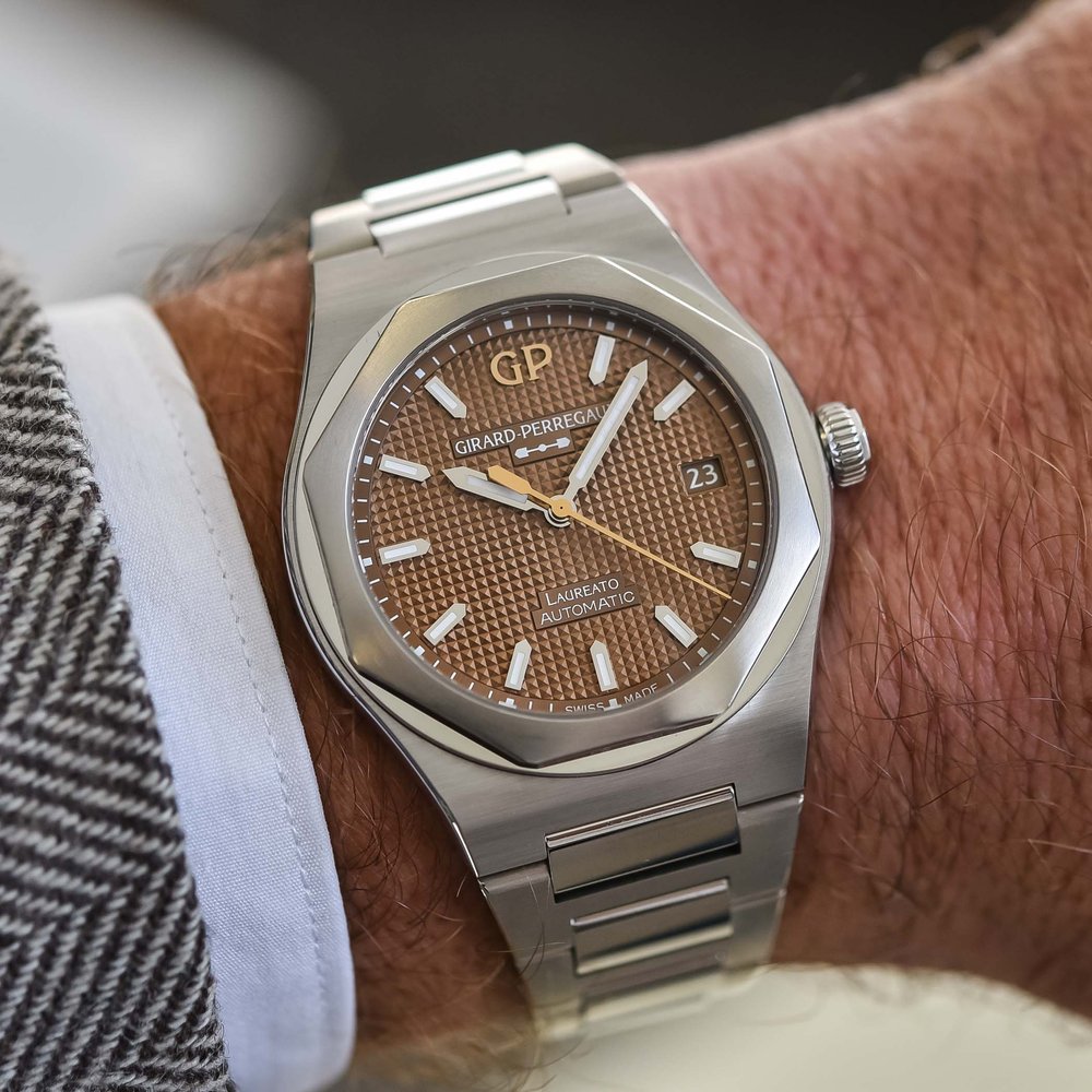 Girard-Perregaux Laureato 38mm Rose Gold