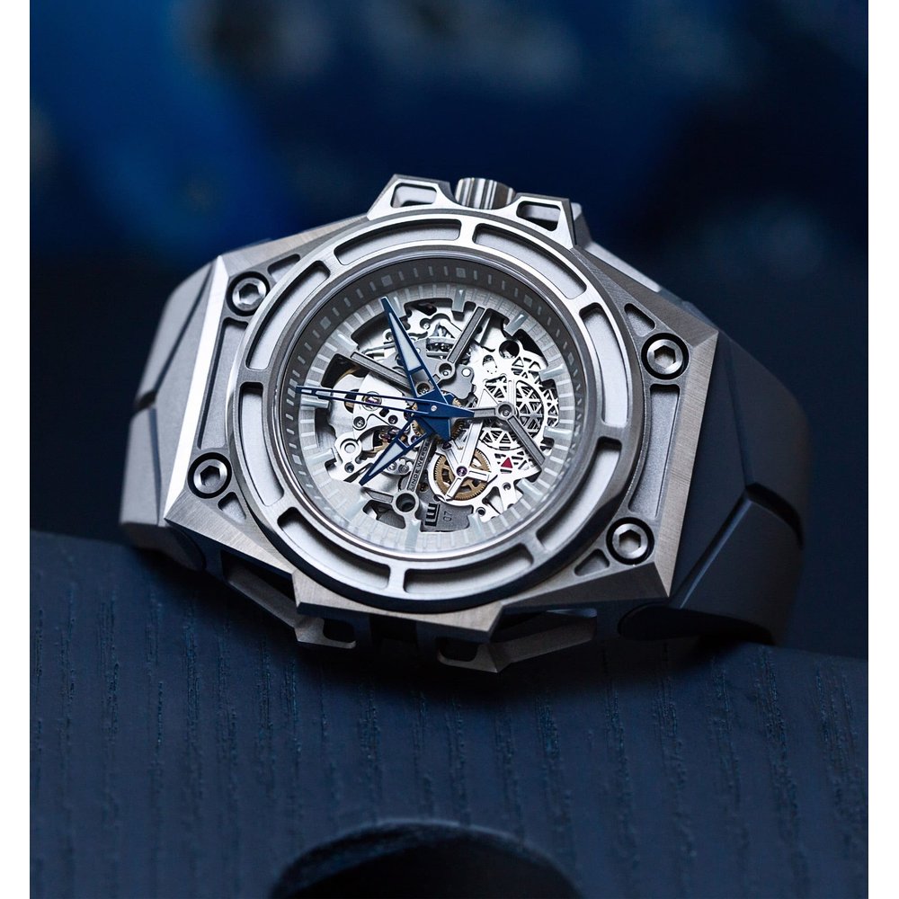 Linde Werdelin SpidoLite Titanium 3D Movement