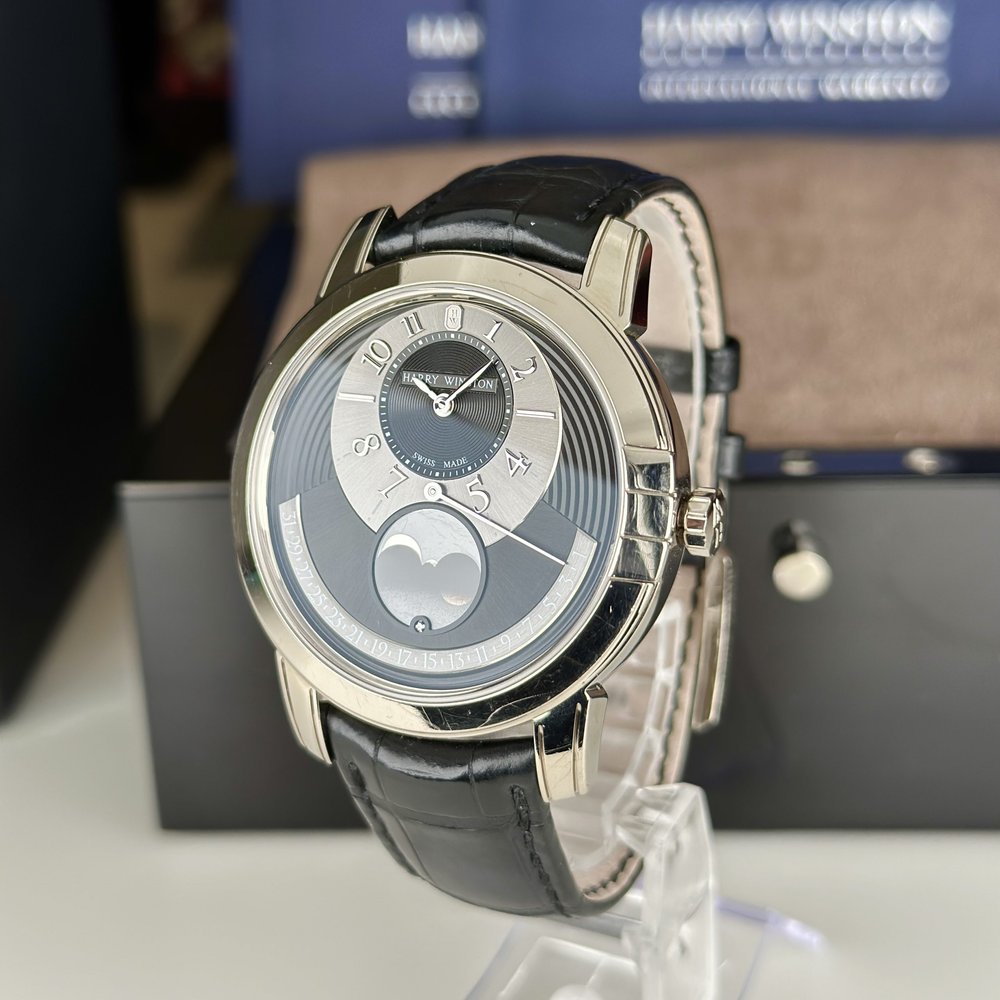 Harry Winston Midnight Jumping Hour 42mm