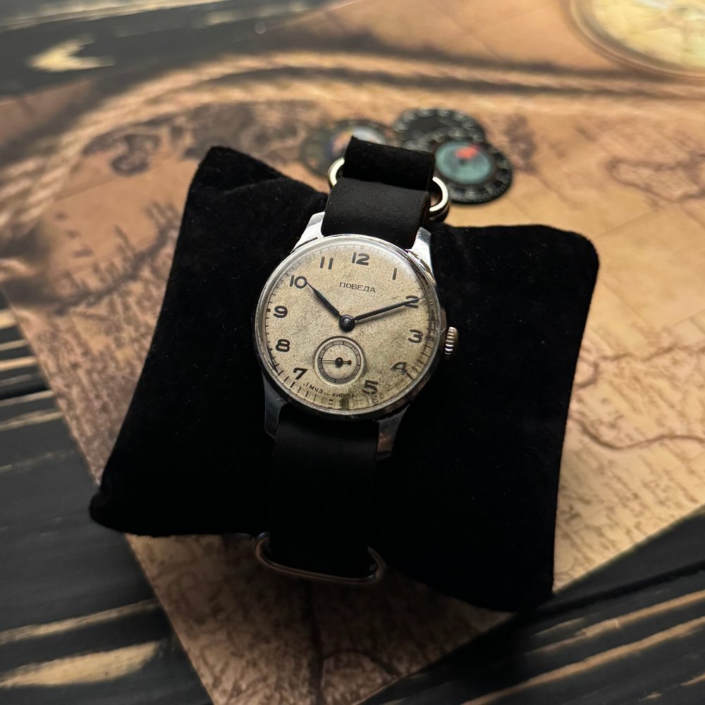 Pobeda Sputnik Quartz